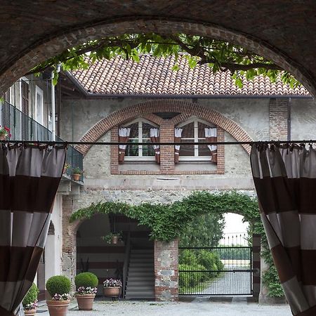 Agriturismo Il Torrione Pinerolo Bagian luar foto