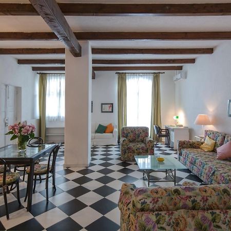Agriturismo Il Torrione Pinerolo Bagian luar foto