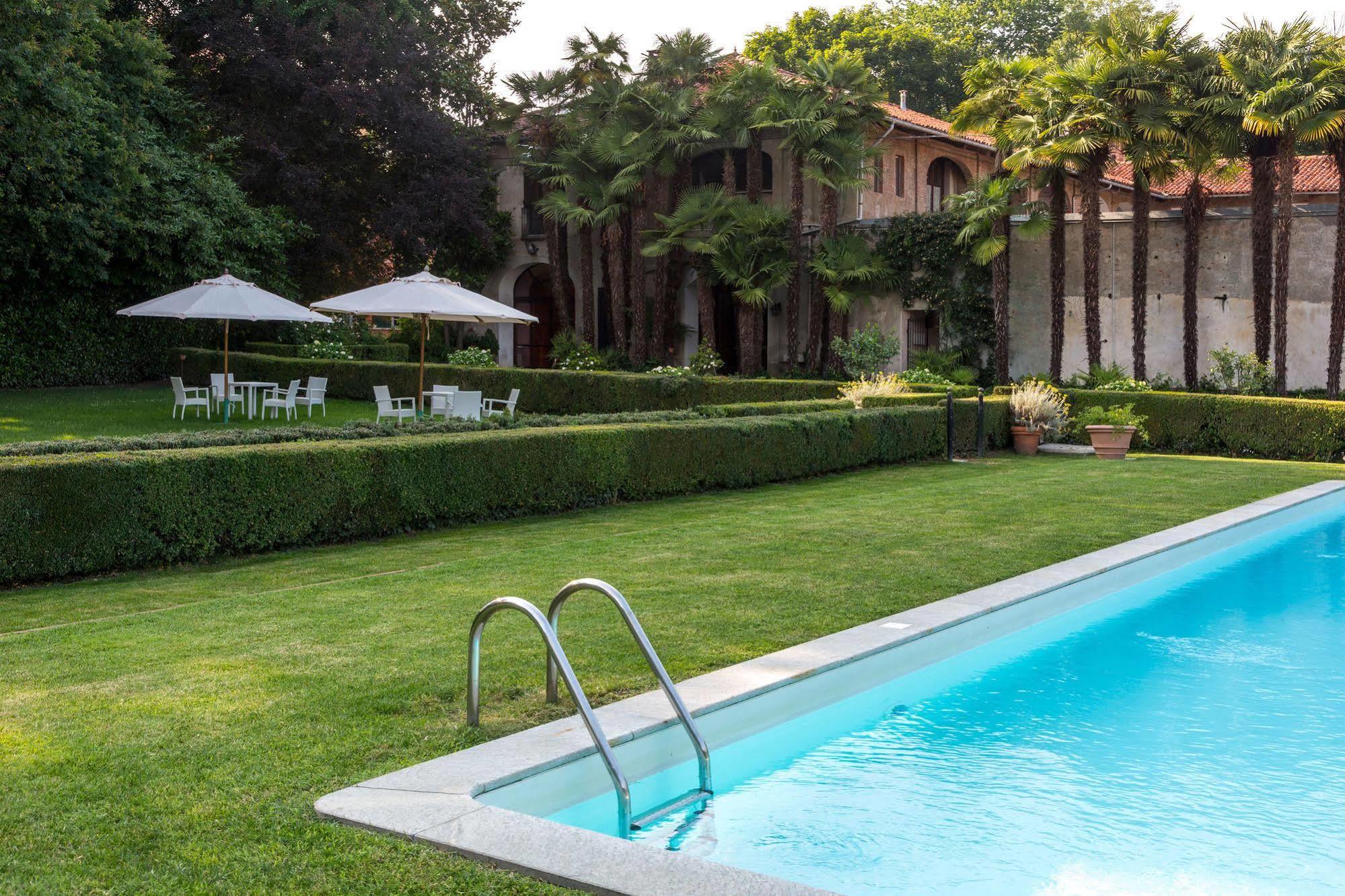 Agriturismo Il Torrione Pinerolo Bagian luar foto