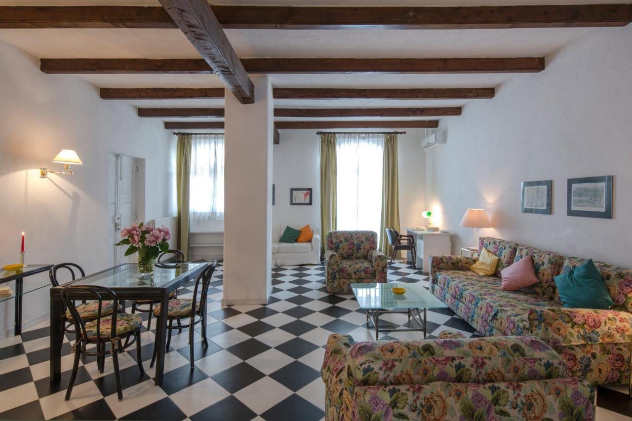 Agriturismo Il Torrione Pinerolo Bagian luar foto